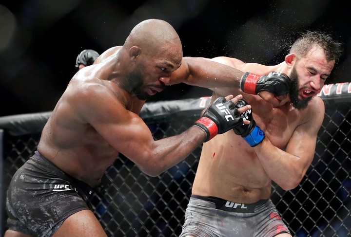 UFC hlási obrovské zisky, neprofitujú však bojovníci